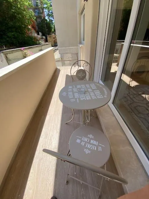 Marghe A San Pietro - Casa Vacanze Nel Centro Storico Rzym 0*,  Włochy